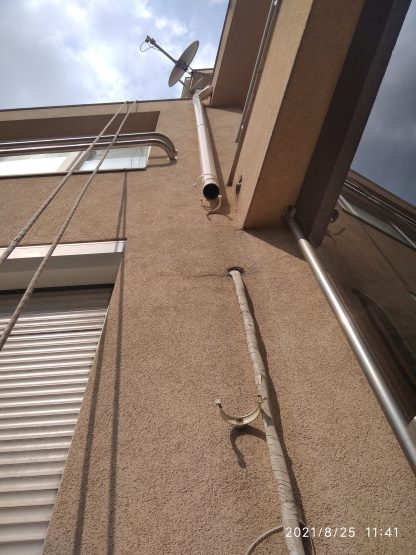 smiana i remont na vodostochni trabi ot alpinisti