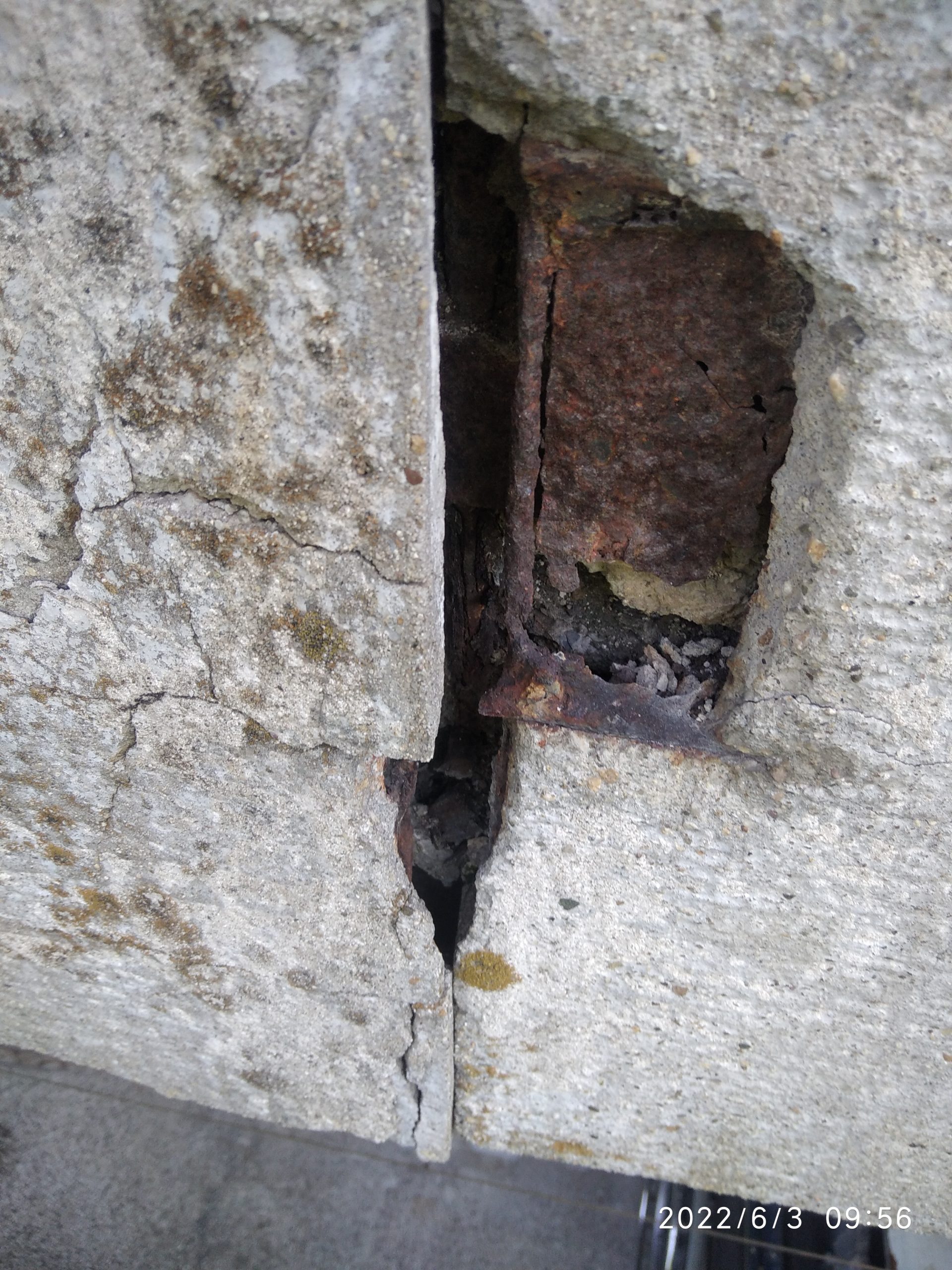 remont na balkon i sanirane s akvapanel i silikonova mazilka, remont na chuchur i izmazvane na tavan