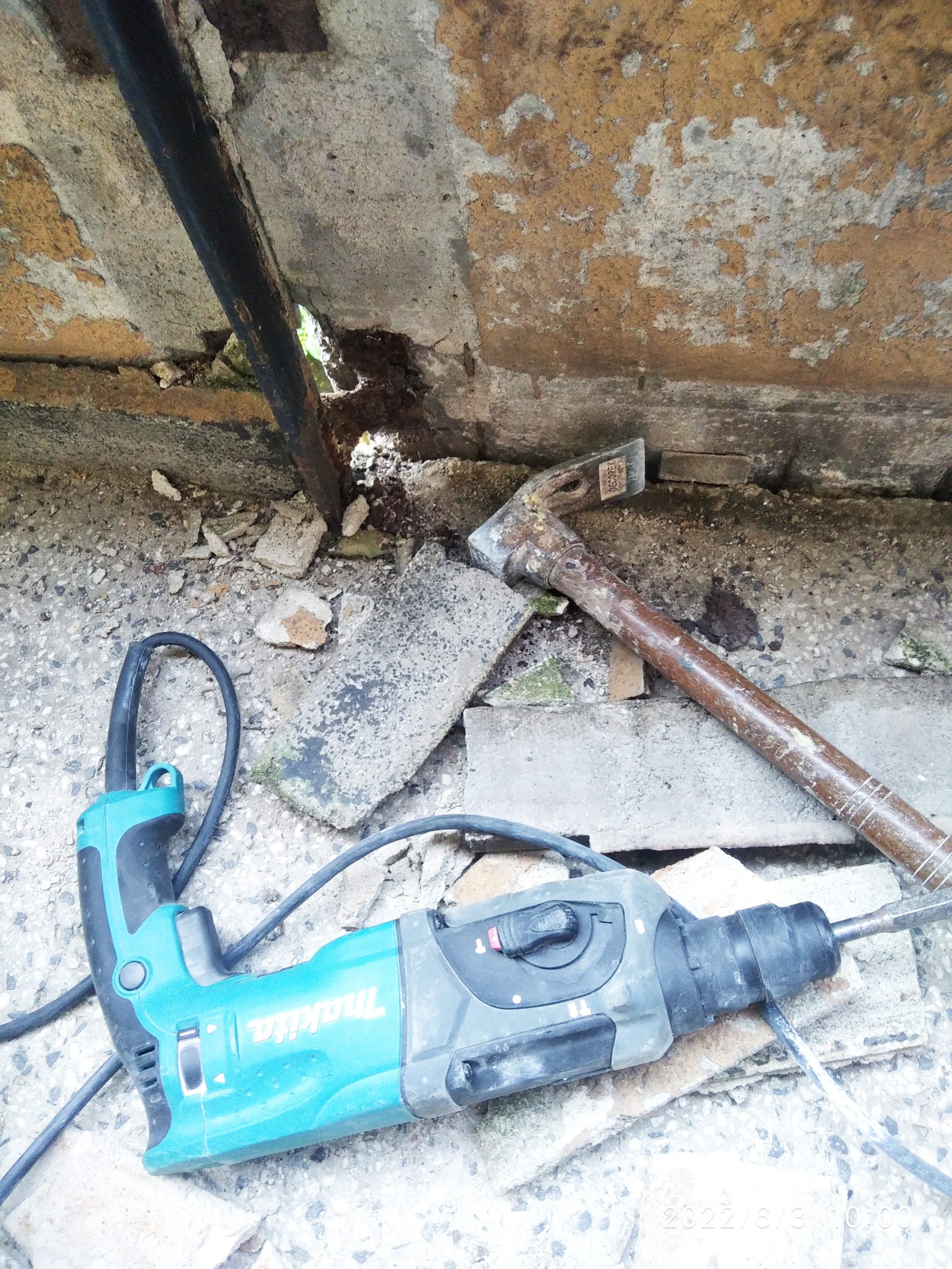 remont na balkon i sanirane s akvapanel i silikonova mazilka, remont na chuchur i izmazvane na tavan