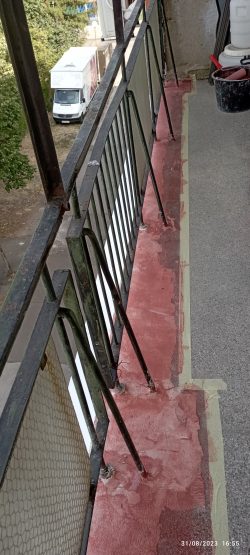 Обрушване и възстановяване на чело на балкон от алпинисти. Ремонт на балкон и монтаж на алуминиев перваз в квартал Надежда