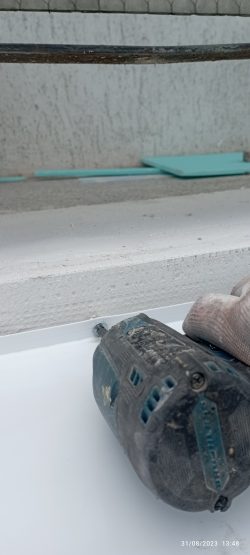 Обрушване и възстановяване на чело на балкон от алпинисти. Ремонт на балкон и монтаж на алуминиев перваз в квартал Надежда